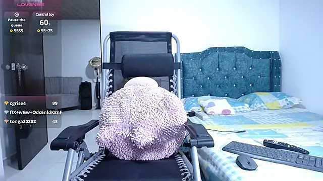 Snapshot of sofiamature01 chatting on January 2025 05:42:01 AM sofiamature01 online show from January 2025 05:42:01 AM