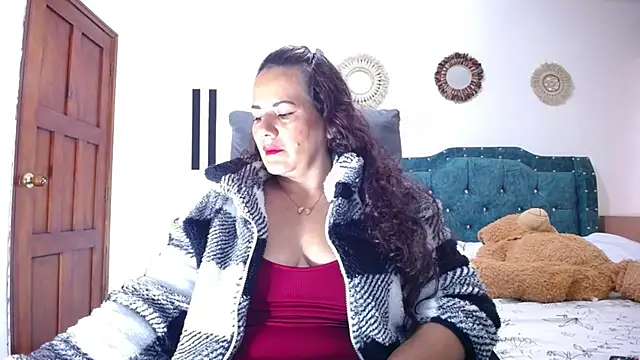 Snapshot of sofiamature01 chatting on January 2026 08:12:02 PM sofiamature01 online show from January 2026 08:12:02 PM