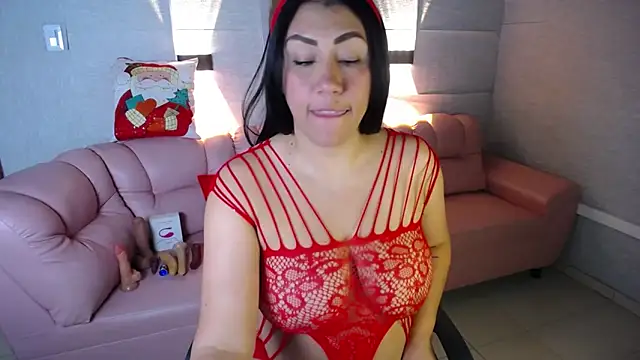 Snapshot of Lunna_boobs chatting on December 2024 04:18:01 AM Lunna boobs online show from December 2024 04:18:01 AM