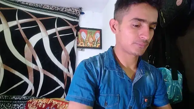 Snapshot of maria_and_angel chatting on January 2025 01:06:02 AM maria and angel online show from January 2025 01:06:02 AM