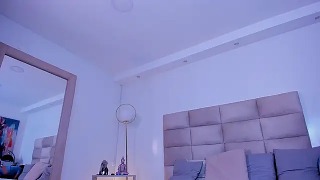 Snapshot of AngelyRosse1 chatting on September 2025 04:50:02 AM AngelyRosse1 online show from September 2025 04:50:02 AM