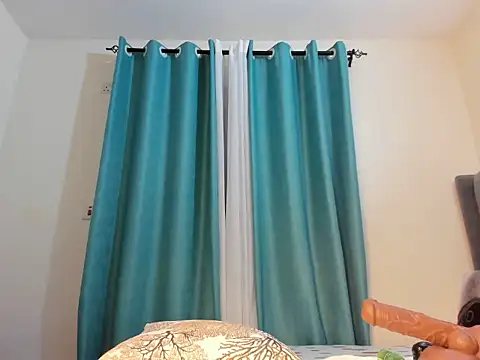 dolly booty online show from October 2025 08:19:01 PM