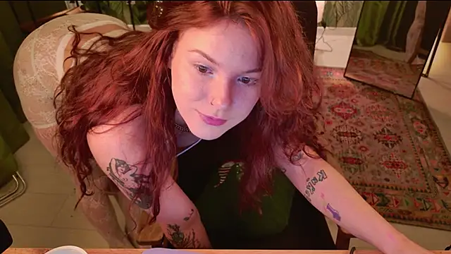 Snapshot of Elsie_Ginger chatting on January 2025 01:45:01 AM Elsie Ginger online show from January 2025 01:45:01 AM