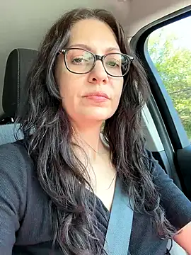 Snapshot of BeautifulMesss chatting on September 2025 04:17:01 PM BeautifulMesss online show from September 2025 04:17:01 PM