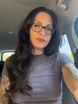 Snapshot of BeautifulMesss chatting on October 2025 03:31:02 PM BeautifulMesss online show from October 2025 03:31:02 PM