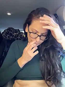 Snapshot of BeautifulMesss chatting on November 2025 04:40:02 PM BeautifulMesss online show from November 2025 04:40:02 PM