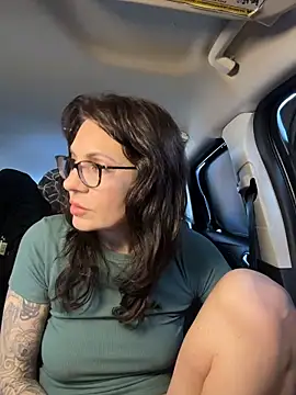 Snapshot of BeautifulMesss chatting on February 2026 03:02:01 PM BeautifulMesss online show from February 2026 03:02:01 PM