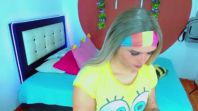 TaylorMon online show from December 2025 03:43:01 PM