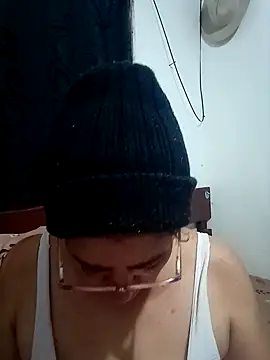 Snapshot of sorbetico_perverse chatting on December 2025 09:09:01 PM sorbetico perverse online show from December 2025 09:09:01 PM