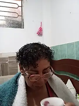 Snapshot of sorbetico_perverse chatting on February 2026 06:45:01 PM sorbetico perverse online show from February 2026 06:45:01 PM