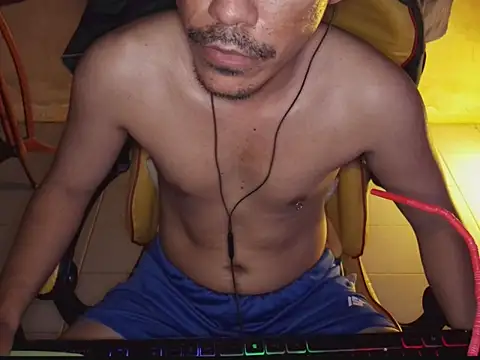 cloudyth1994 online show from May 2026 06:49:01 PM