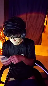 cloudyth1994 online show from June 2026 08:02:01 PM