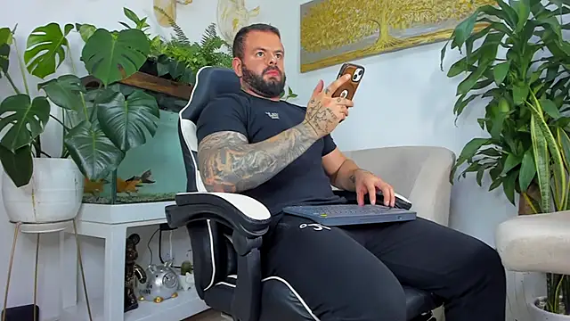 Johnnygrayson1 online show from March 2026 01:40:02 AM