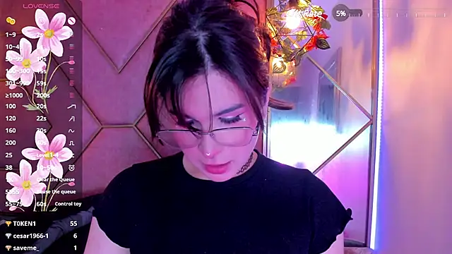 Yuri Stars online show from February 2025 08:57:01 PM