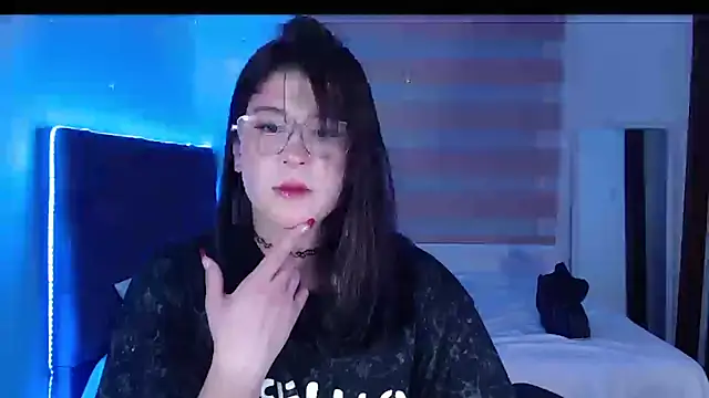 Yuri Stars online show from February 2025 10:43:02 PM