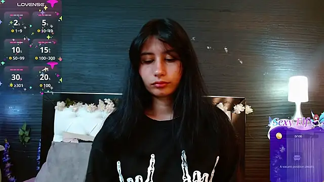 NayeCloud online show from March 2025 03:44:02 AM