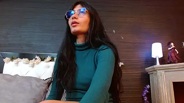 NayeCloud online show from March 2025 10:03:01 AM