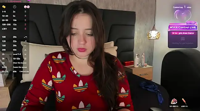 Snapshot of Sabrina_Lennox chatting on January 2025 10:52:01 PM Sabrina Lennox online show from January 2025 10:52:01 PM