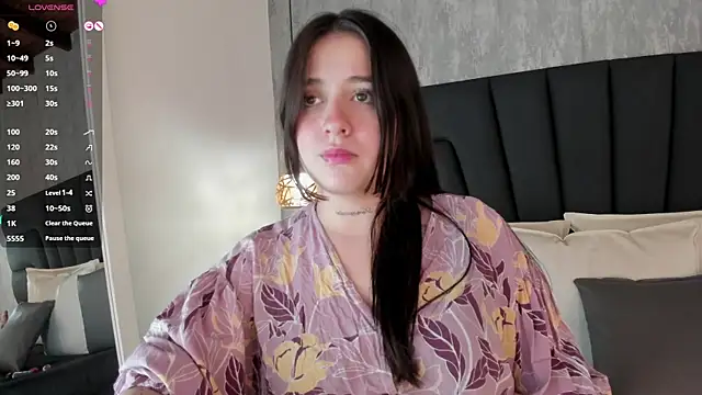 Snapshot of Sabrina_Lennox chatting on February 2025 10:40:01 PM Sabrina Lennox online show from February 2025 10:40:01 PM