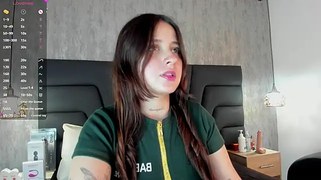 Snapshot of Sabrina_Lennox chatting on February 2025 07:35:01 PM Sabrina Lennox online show from February 2025 07:35:01 PM