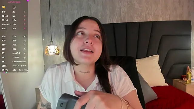 Snapshot of Sabrina_Lennox chatting on February 2025 07:30:01 PM Sabrina Lennox online show from February 2025 07:30:01 PM