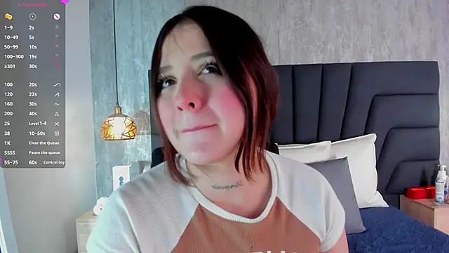 Snapshot of Sabrina_Lennox chatting on February 2025 08:47:01 PM Sabrina Lennox online show from February 2025 08:47:01 PM