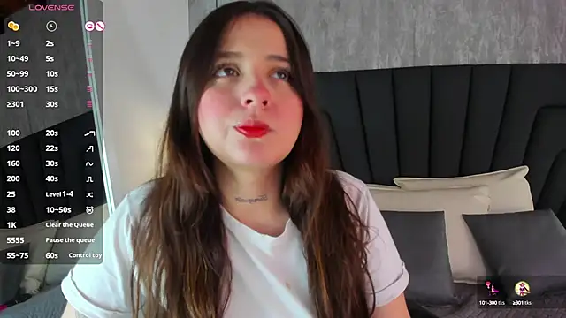 Snapshot of Sabrina_Lennox chatting on February 2025 07:58:01 PM Sabrina Lennox online show from February 2025 07:58:01 PM