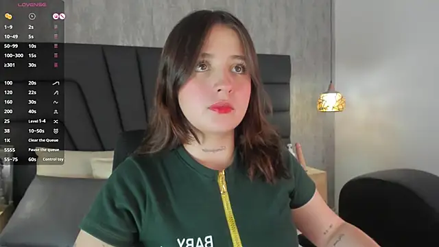 Snapshot of Sabrina_Lennox chatting on March 2025 07:29:02 PM Sabrina Lennox online show from March 2025 07:29:02 PM