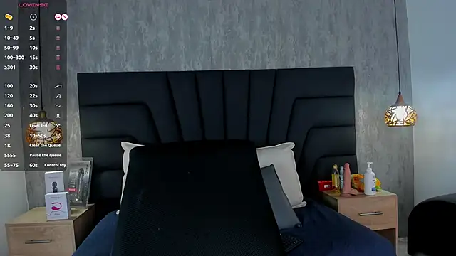 Snapshot of Sabrina_Lennox chatting on March 2025 01:43:02 AM Sabrina Lennox online show from March 2025 01:43:02 AM