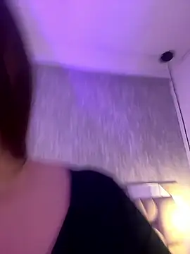 Sabrina Lennox online show from January 2026 07:15:02 PM