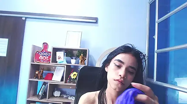 Jasmin Skinny online show from March 2025 06:00:02 AM