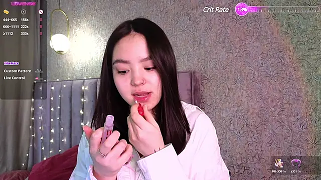 Snapshot of TaiteGloss chatting on December 2024 04:06:01 PM TaiteGloss online show from December 2024 04:06:01 PM