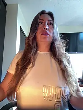 Snapshot of xLadyScarlettx chatting on January 2025 05:20:02 PM xLadyScarlettx online show from January 2025 05:20:02 PM