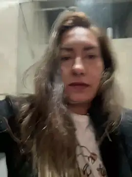 Snapshot of xLadyScarlettx chatting on January 2025 03:03:02 AM xLadyScarlettx online show from January 2025 03:03:02 AM