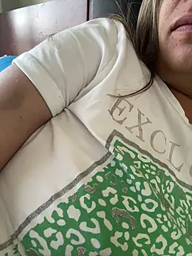 Snapshot of xLadyScarlettx chatting on January 2025 02:13:01 PM xLadyScarlettx online show from January 2025 02:13:01 PM