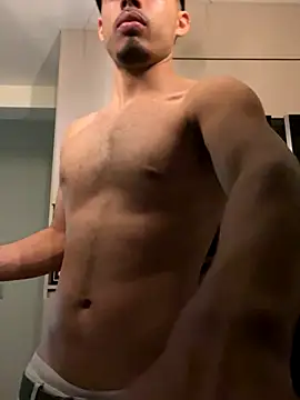 Snapshot of mateoleonee chatting on October 2025 03:49:01 AM mateoleonee online show from October 2025 03:49:01 AM