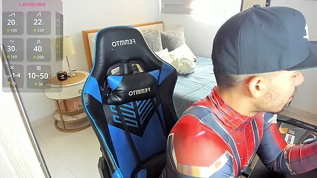 Snapshot of mateoleonee chatting on October 2025 01:56:02 PM mateoleonee online show from October 2025 01:56:02 PM