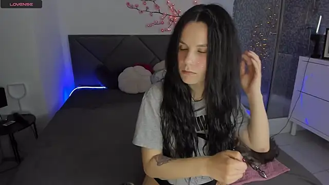 CassieEvans online show from May 2026 05:25:01 AM