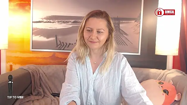 Snapshot of BigBoobsARRI chatting on January 2025 12:14:02 AM BigBoobsARRI online show from January 2025 12:14:02 AM