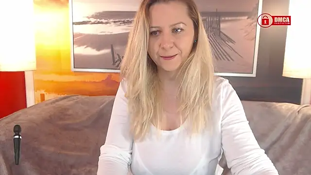 Snapshot of BigBoobsARRI chatting on January 2025 08:51:02 AM BigBoobsARRI online show from January 2025 08:51:02 AM