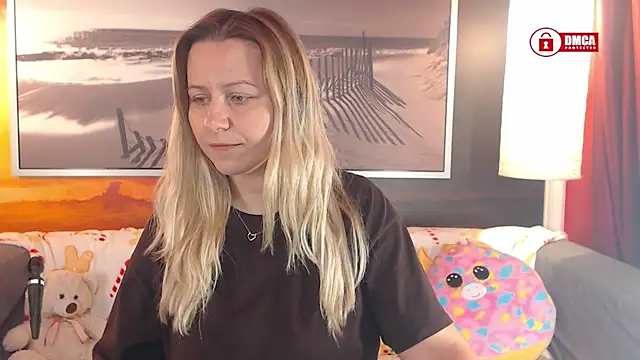 Snapshot of BigBoobsARRI chatting on February 2025 02:26:01 PM BigBoobsARRI online show from February 2025 02:26:01 PM