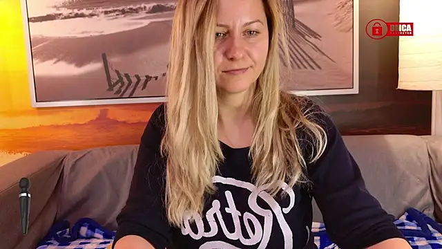 Snapshot of BigBoobsARRI chatting on March 2025 09:45:01 AM BigBoobsARRI online show from March 2025 09:45:01 AM