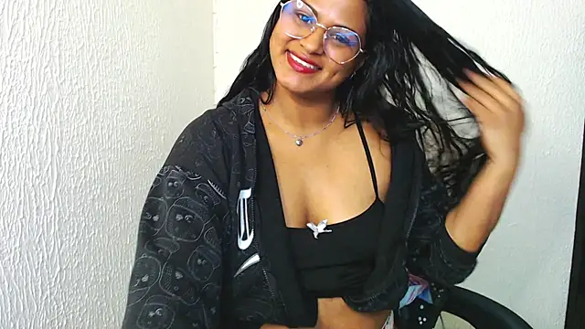 Snapshot of SweetAlmaa chatting on March 2025 12:23:02 PM SweetAlmaa online show from March 2025 12:23:02 PM