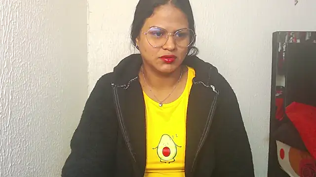 Snapshot of SweetAlmaa chatting on March 2025 09:48:02 AM SweetAlmaa online show from March 2025 09:48:02 AM