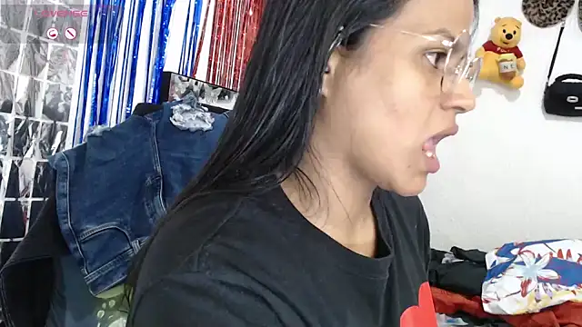 Snapshot of SweetAlmaa chatting on October 2025 08:10:01 PM SweetAlmaa online show from October 2025 08:10:01 PM