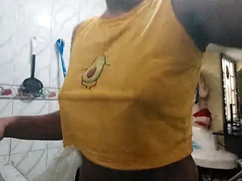 Snapshot of SweetAlmaa chatting on November 2025 03:23:02 PM SweetAlmaa online show from November 2025 03:23:02 PM