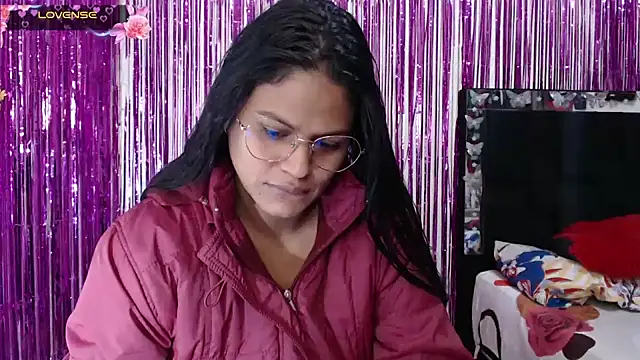 Snapshot of SweetAlmaa chatting on January 2026 10:30:02 AM SweetAlmaa online show from January 2026 10:30:02 AM