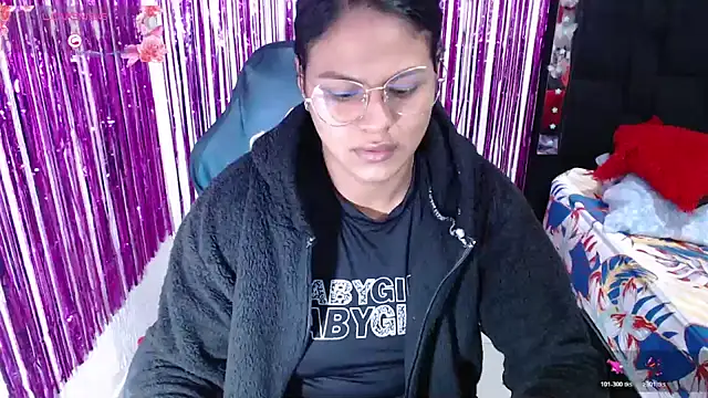 Snapshot of SweetAlmaa chatting on February 2026 10:30:02 AM SweetAlmaa online show from February 2026 10:30:02 AM