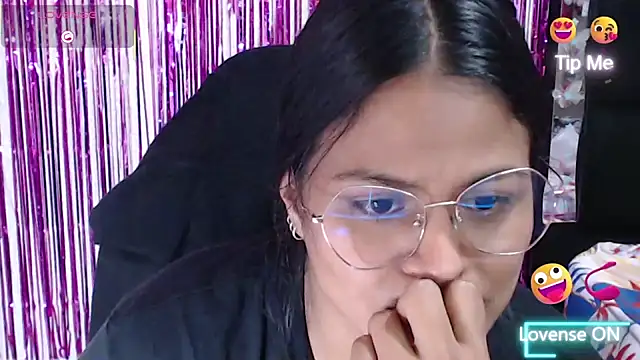 Snapshot of SweetAlmaa chatting on February 2026 07:21:02 PM SweetAlmaa online show from February 2026 07:21:02 PM