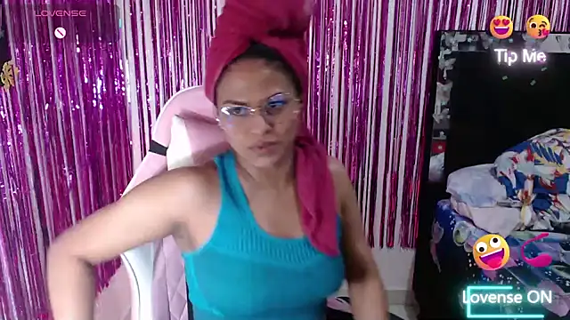 SweetAlmaa online show from March 2026 10:10:01 PM